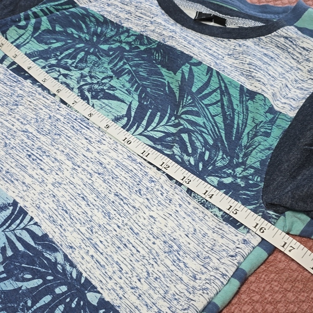 Lot of Two (2) Boys Shirts Polo Ralph Lauren and Ocean Current - Picture 7 of 11